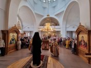 46-Архиепископ Амфилохий возглавил служение Божественной Литургии в главном храме епархии