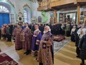 24-Архиепископ Амфилохий совершил Божественную Литургию святителя Василия Великого в соборе в честь Воскресения Христова города Семипалатинска