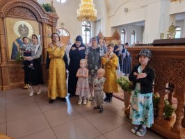 В праздник Всех Святых Управляющий Усть-Каменогорской и Семипалатинской епархией совершил Литургию в Андреевском кафедральном соборе г. Усть-Каменогорска