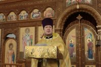 30-В Неделю 23-ю по Пятидесятнице архиепископ Амфилохий совершил Божественную Литургию в Андреевском кафедральном соборе 