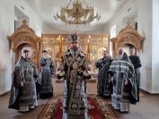 8-Архиепископ Амфилохий совершил Божественную Литургию Преждеосвященных Даров в Троицком крепостном соборе