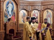 11-Архиепископ Амфилохий совершил Божественную Литургию в Андреевском соборе 