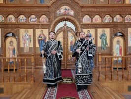 Божественная Литургия в день Великой Субботы в Андреевском кафедральном соборе