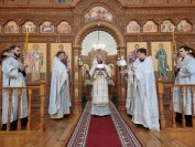 9-Божественная Литургия в день Великой Субботы в Андреевском кафедральном соборе