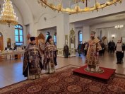 4-Архиепископ Амфилохий совершил Божественную Литургию и панихиду в Андреевском кафедральном соборе