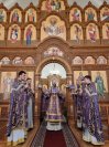 13-Архиепископ Амфилохий совершил Божественную Литургию и панихиду в Андреевском кафедральном соборе
