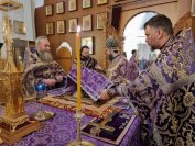 15-Архиепископ Амфилохий совершил Божественную Литургию и панихиду в Андреевском кафедральном соборе
