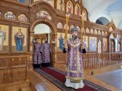 18-Архиепископ Амфилохий совершил Божественную Литургию и панихиду в Андреевском кафедральном соборе