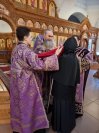 33-Архиепископ Амфилохий совершил Божественную Литургию и панихиду в Андреевском кафедральном соборе