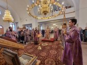 48-Архиепископ Амфилохий совершил Божественную Литургию и панихиду в Андреевском кафедральном соборе