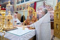 14-В мясопустную родительскую субботу архиепископ Усть-Каменогорский и Семипалатинский Амфилохий сослужил митрополиту Александру за Божественной Литургией в Петропавловском храме Алматы.