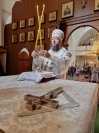12-В воскресный день архиепископ Амфилохий совершил Божественную Литургию в главном храме Восточного Казахстана