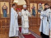33-В воскресный день архиепископ Амфилохий совершил Божественную Литургию в главном храме Восточного Казахстана