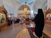 44-В воскресный день архиепископ Амфилохий совершил Божественную Литургию в главном храме Восточного Казахстана