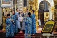 3-В канун праздника Рождества Пресвятой Богородицы архиепископ Амфилохий сослужил Святейшему Патриарху Кириллу за всенощным бдением в храме Христа Спасителя