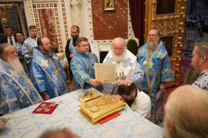 В праздник Рождества Богородицы архиепископ Амфилохий сослужил Святейшему Патриарху Кириллу за Литургией в храме Христа Спасителя в Москве и принял участие в хиротонии архимандрита Вианора (Иванова) во епископа Уральского и Атырауского