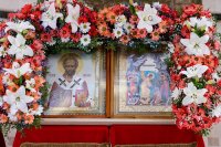 1-Перенесение мощей святителя Николая Чудотворца из Мир Ликийских в город Бари. Управляющий Усть-Каменогорской и Семипалатинской епархией сослужил митрополиту Александру в Гаврииловском храме города Талдыкоргана
