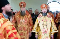 12-Перенесение мощей святителя Николая Чудотворца из Мир Ликийских в город Бари. Управляющий Усть-Каменогорской и Семипалатинской епархией сослужил митрополиту Александру в Гаврииловском храме города Талдыкоргана