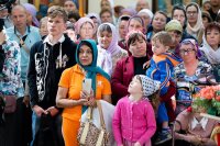 17-Перенесение мощей святителя Николая Чудотворца из Мир Ликийских в город Бари. Управляющий Усть-Каменогорской и Семипалатинской епархией сослужил митрополиту Александру в Гаврииловском храме города Талдыкоргана