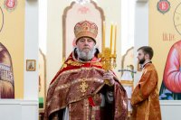 34-Перенесение мощей святителя Николая Чудотворца из Мир Ликийских в город Бари. Управляющий Усть-Каменогорской и Семипалатинской епархией сослужил митрополиту Александру в Гаврииловском храме города Талдыкоргана