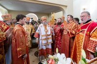 35-Перенесение мощей святителя Николая Чудотворца из Мир Ликийских в город Бари. Управляющий Усть-Каменогорской и Семипалатинской епархией сослужил митрополиту Александру в Гаврииловском храме города Талдыкоргана