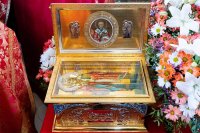 38-Перенесение мощей святителя Николая Чудотворца из Мир Ликийских в город Бари. Управляющий Усть-Каменогорской и Семипалатинской епархией сослужил митрополиту Александру в Гаврииловском храме города Талдыкоргана