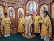 11-Архиепископ Амфилохий совершил Божественную Литургию в Неделю 7-ю по Пятидесятнице