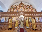 18-Архиепископ Амфилохий совершил Божественную Литургию в Неделю 7-ю по Пятидесятнице