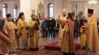 4-В Неделю пред Воздвижением Креста Господня архиепископ Амфилохий совершил Божественную Литургию в Андреевском кафедральном соборе