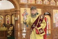 18-В Неделю пред Воздвижением Креста Господня архиепископ Амфилохий совершил Божественную Литургию в Андреевском кафедральном соборе