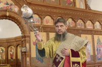 24-В Неделю пред Воздвижением Креста Господня архиепископ Амфилохий совершил Божественную Литургию в Андреевском кафедральном соборе
