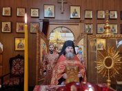 3-Архиепископ Амфилохий возглавил богослужения в день Радоницы