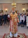 4-Архиепископ Амфилохий возглавил богослужения в день Радоницы