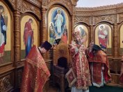 11-Архиепископ Амфилохий возглавил богослужения в день Радоницы
