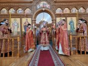 23-Архиепископ Амфилохий возглавил богослужения в день Радоницы