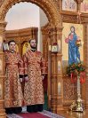 28-Архиепископ Амфилохий возглавил богослужения в день Радоницы