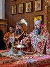 34-Архиепископ Амфилохий возглавил богослужения в день Радоницы