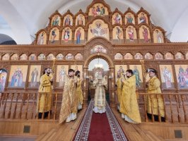 Божественная Литургия в Неделю 3-ю по Пятидесятнице в Андреевском кафедральном соборе