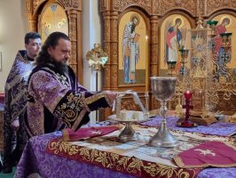 Архиепископ Амфилохий совершил Божественную Литургию в Неделю 4-ю Великого поста