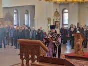 16-Архиепископ Амфилохий совершил Божественную Литургию в Неделю 4-ю Великого поста