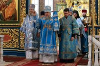 3-В день памяти священномученика Владимира Лепсинского архиепископ Амфилохий сослужил митрополиту Александру за Божественной Литургией в Успенском кафедральном соборе столицы Казахстана