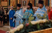 4-В день памяти священномученика Владимира Лепсинского архиепископ Амфилохий сослужил митрополиту Александру за Божественной Литургией в Успенском кафедральном соборе столицы Казахстана