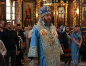 5-В день памяти священномученика Владимира Лепсинского архиепископ Амфилохий сослужил митрополиту Александру за Божественной Литургией в Успенском кафедральном соборе столицы Казахстана