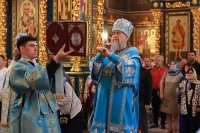 7-В день памяти священномученика Владимира Лепсинского архиепископ Амфилохий сослужил митрополиту Александру за Божественной Литургией в Успенском кафедральном соборе столицы Казахстана