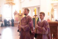 4-Архиепископ Амфилохий совершил Чин воздвижения Креста Господня в Андреевском кафедральном соборе 