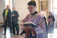 5-Архиепископ Амфилохий совершил Чин воздвижения Креста Господня в Андреевском кафедральном соборе 
