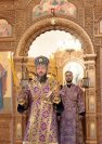 17-Архиепископ Амфилохий совершил Чин воздвижения Креста Господня в Андреевском кафедральном соборе 