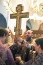 25-Архиепископ Амфилохий совершил Чин воздвижения Креста Господня в Андреевском кафедральном соборе 