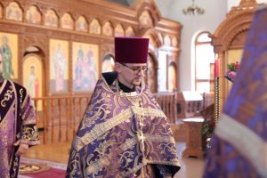 Праздник Воздвижения Креста Господня молитвенно встретили в Усть-Каменогорске
