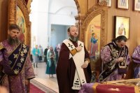31-Праздник Воздвижения Креста Господня молитвенно встретили в Усть-Каменогорске